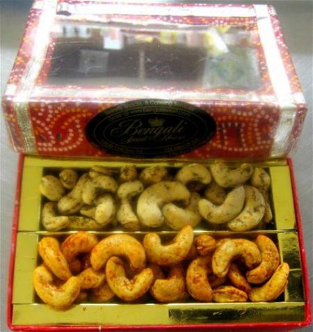 Spicy Cashew Dried Fruits Gift Box, 1 Pound
