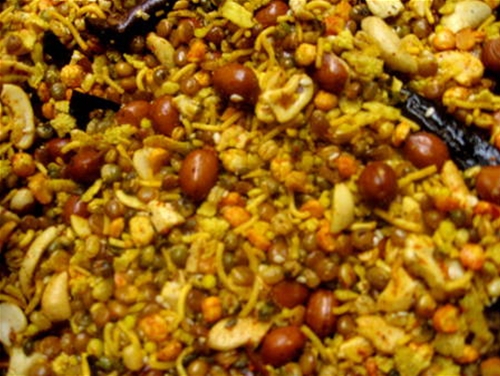 Hot Mix / Spicy Indian Snack, 11 Oz Pack